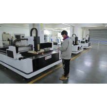 Máquina de corte a laser de fibra de aço carbono para CNC